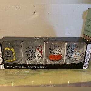 NWT Friends TV show 4 pack wine glasses
